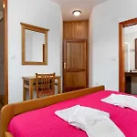 House Anka