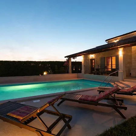 בית נופש House Anka